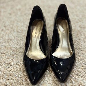 Antonio Melani black patent leather heels size 9.5